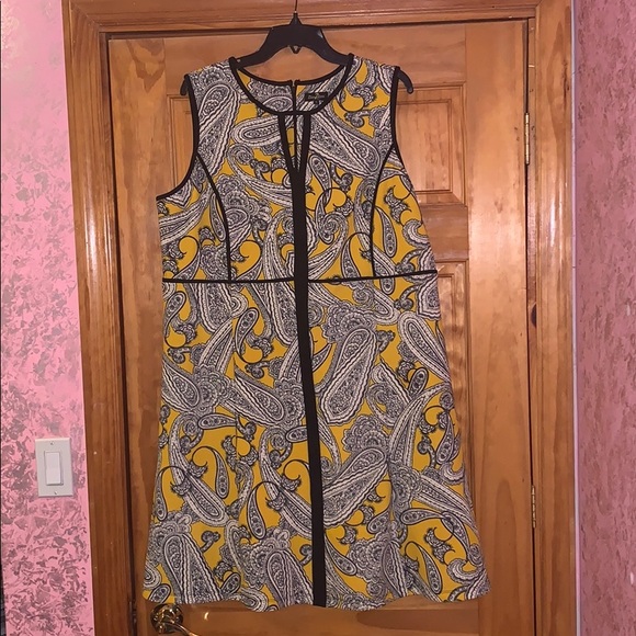 phase seven Dresses & Skirts - Phase Seven fit and flare dress